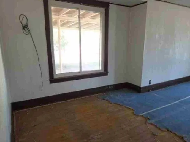 Photo 4 — 321 W B Avenue, Elk City, OK 73644