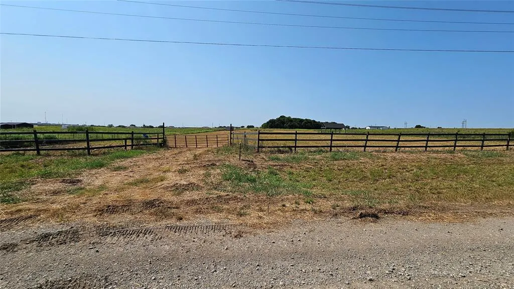 Front exterior — 11451 Wagon Wheel Circle, Coyle, OK 73027