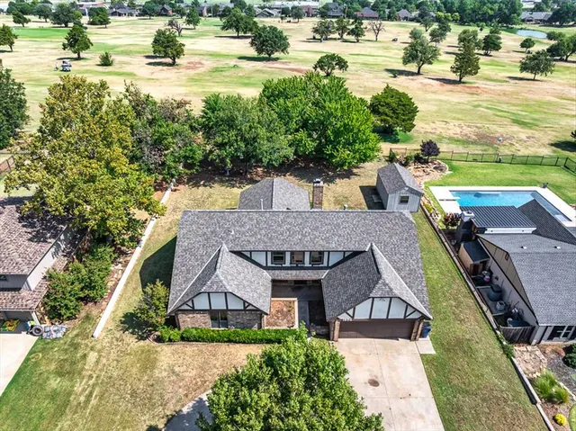 Photo 2 — 1804 Golf Course Drive, El Reno, OK 73036