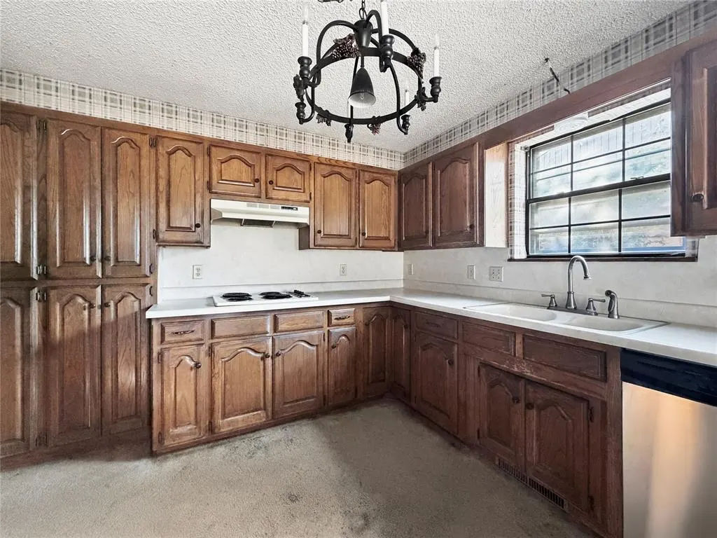 Photo 10 — 1804 Golf Course Drive, El Reno, OK 73036