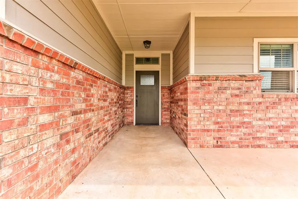 Photo 3 — 225 SW 148th Street, Oklahoma City, OK 73170