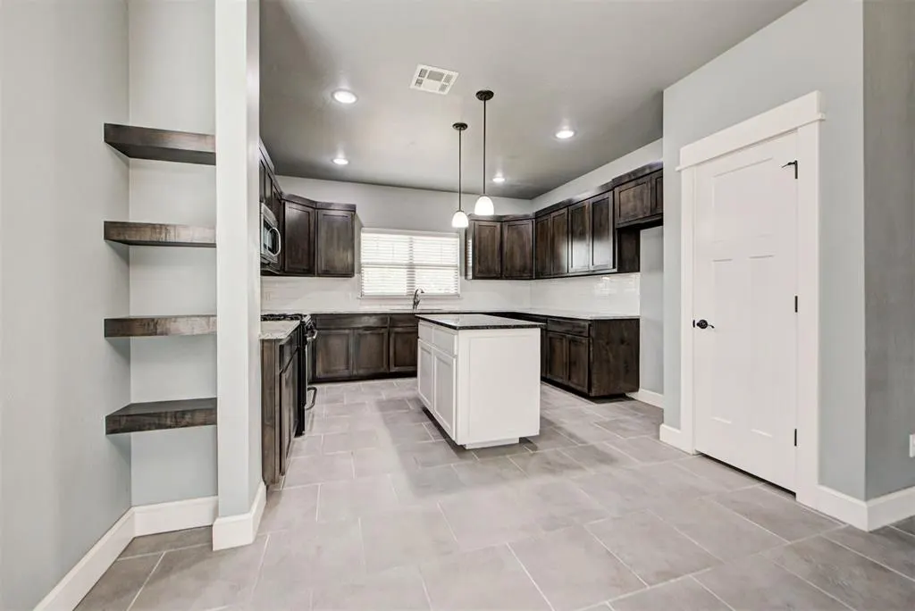 Photo 15 — 225 SW 148th Street, Oklahoma City, OK 73170