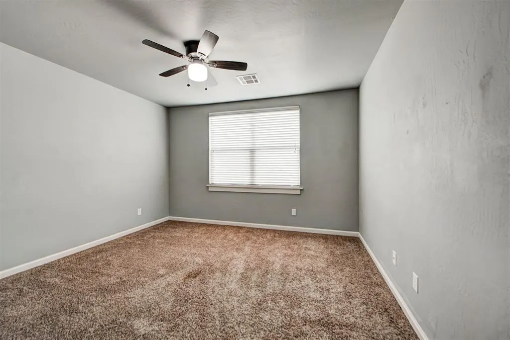 Photo 34 — 225 SW 148th Street, Oklahoma City, OK 73170