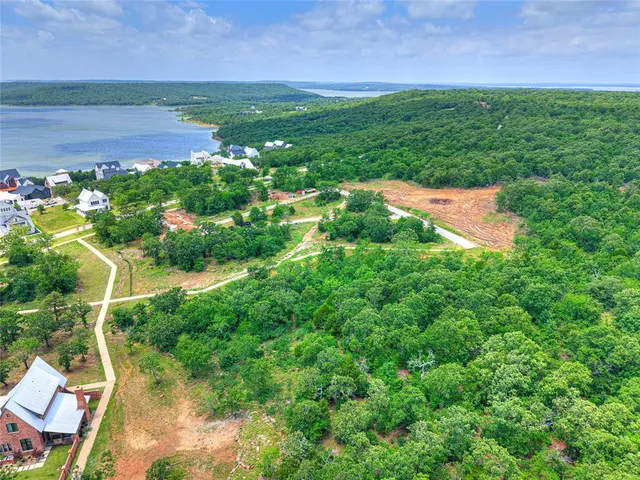 Photo 2 — 110 Ridgeline Lane, Carlton Landing, OK 74432