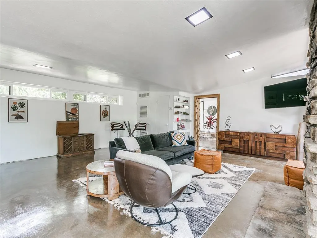 Photo 10 — 3200 Norcrest Drive, Forest Park, OK 73121