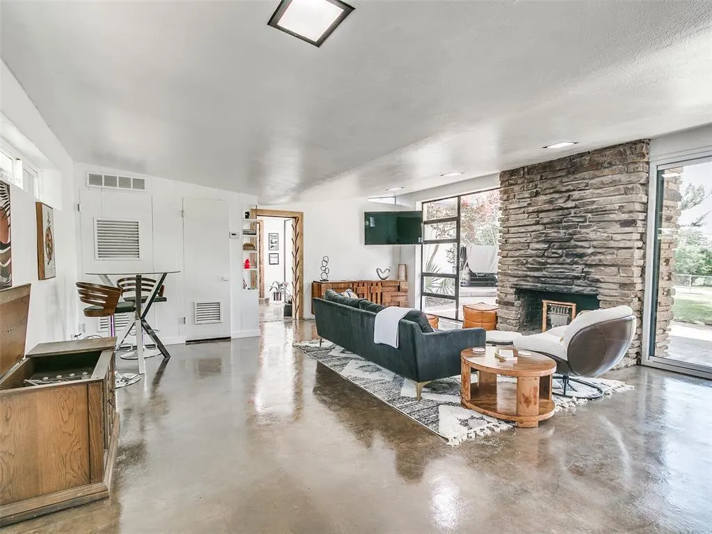 Photo 11 — 3200 Norcrest Drive, Forest Park, OK 73121