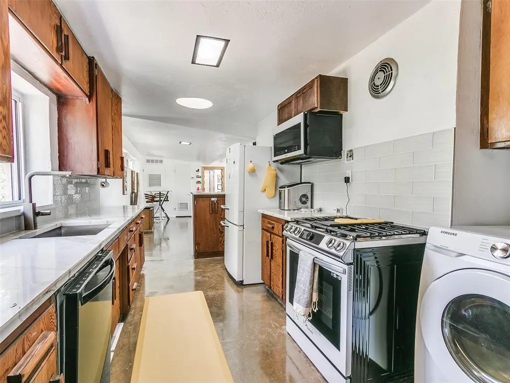 Photo 22 — 3200 Norcrest Drive, Forest Park, OK 73121