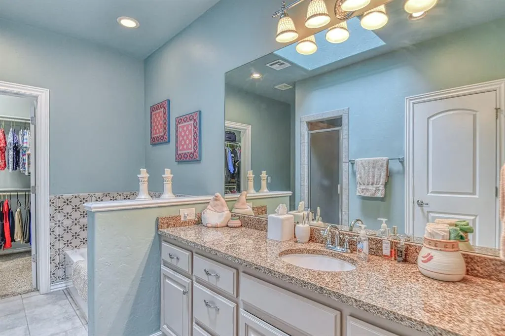 Photo 5 — 3121 Saint Clair Drive, Norman, OK 73072