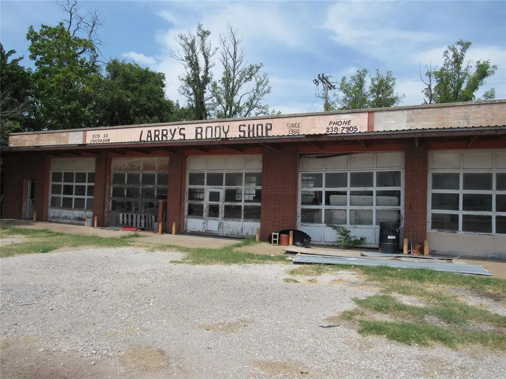 Photo 2 — 606 S Chickasaw Street, Pauls Valley, OK 73075