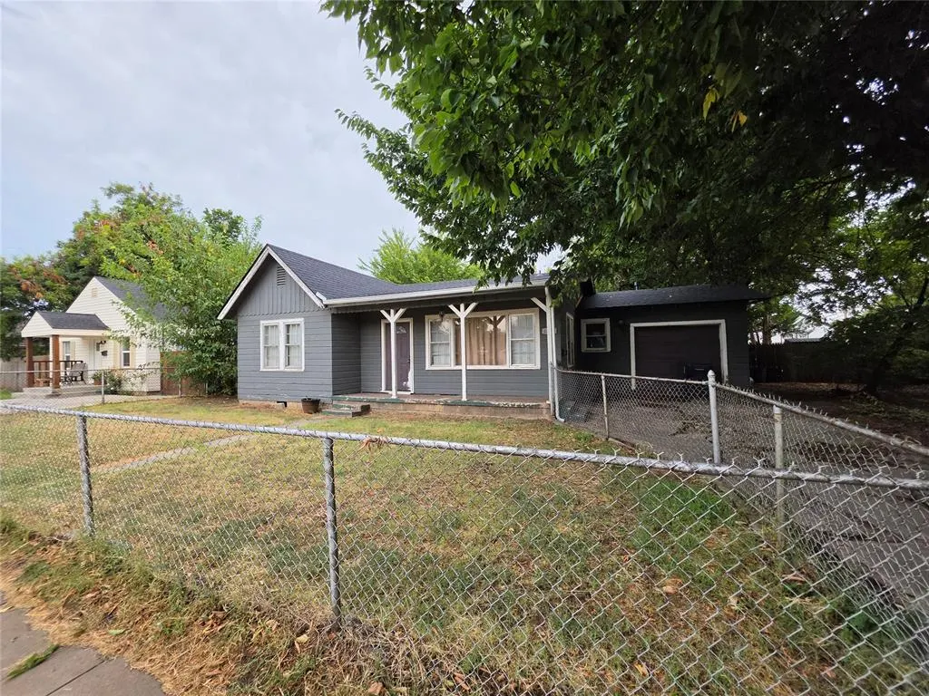Photo 2 — 6908 NW 42nd Street, Bethany, OK 73008