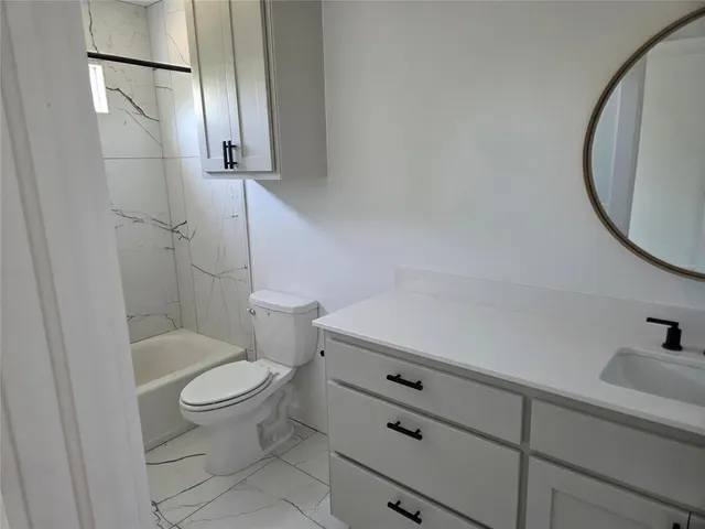 Photo 5 — 1021 NE 18th Street B, Oklahoma City, OK 73111