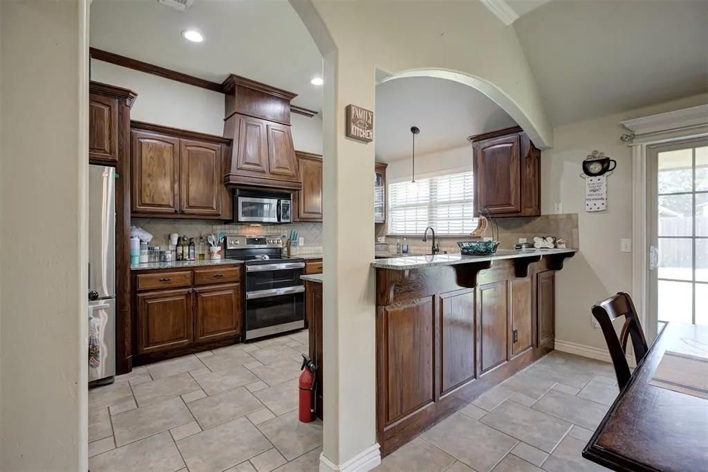 Photo 15 — 17216 Triana Drive, Oklahoma City, OK 73170