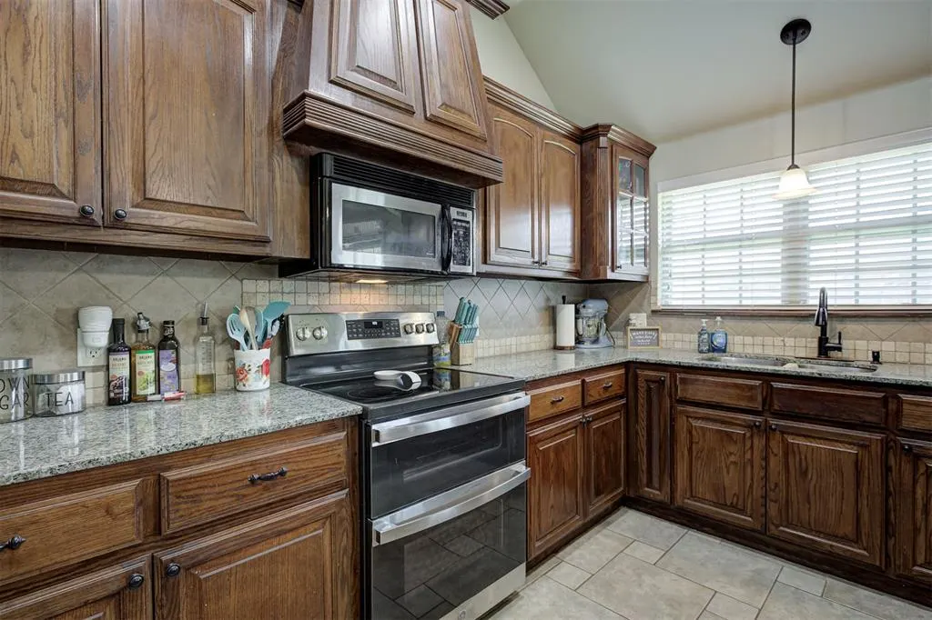 Photo 17 — 17216 Triana Drive, Oklahoma City, OK 73170