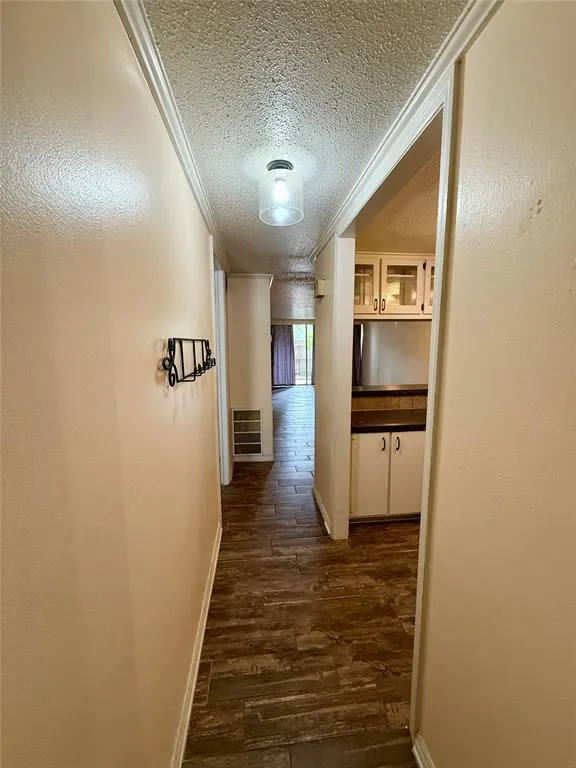 Photo 2 — 6100 N Brookline Avenue 25, Oklahoma City, OK 73112