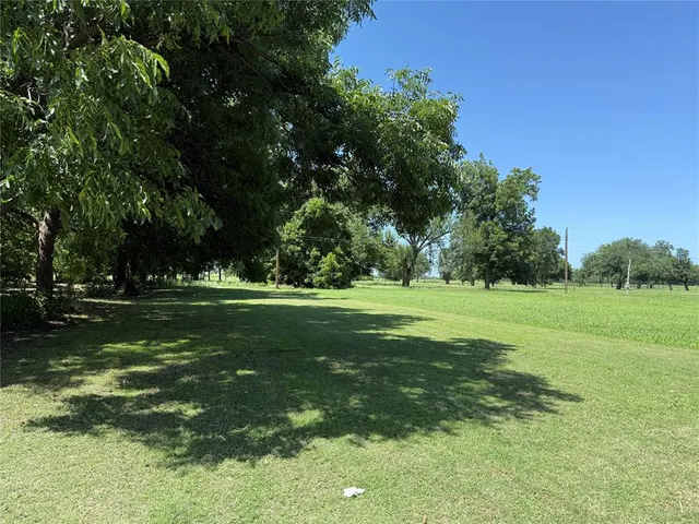Photo 5 — 912 W Logan Avenue, Guthrie, OK 73044