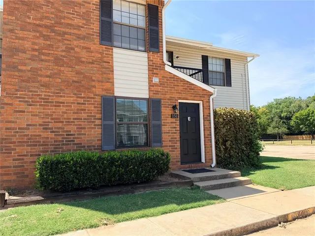 Photo 3 — 3000 Chautauqua Avenue 151, Norman, OK 73072
