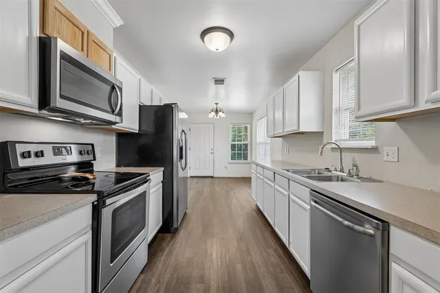 Photo 6 — 637 SW 11th Street, Blanchard, OK 73010