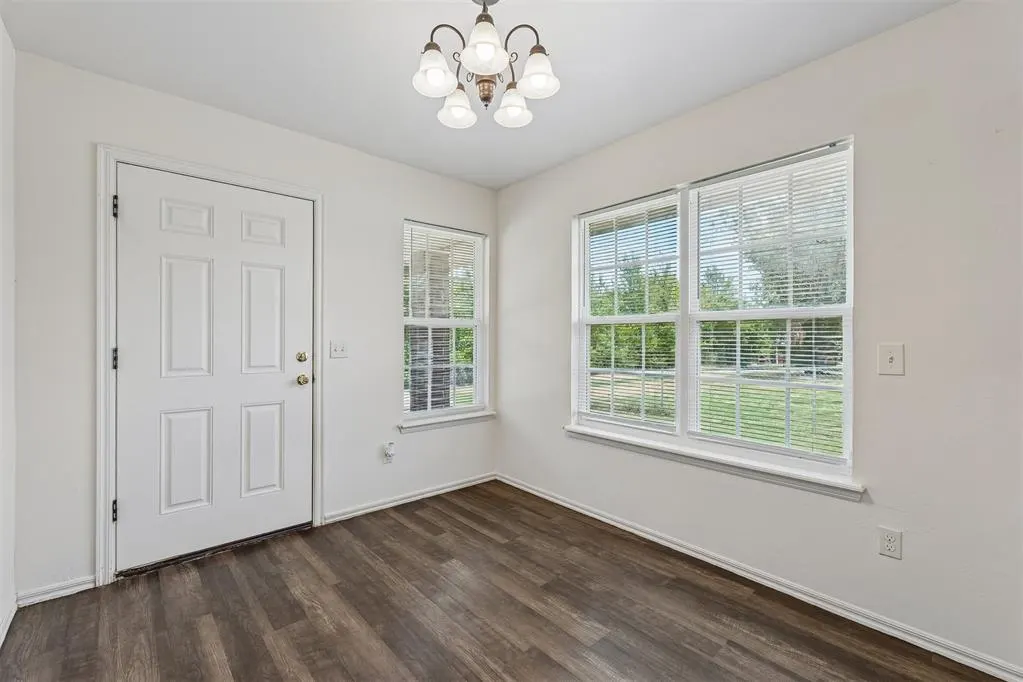 Photo 16 — 637 SW 11th Street, Blanchard, OK 73010