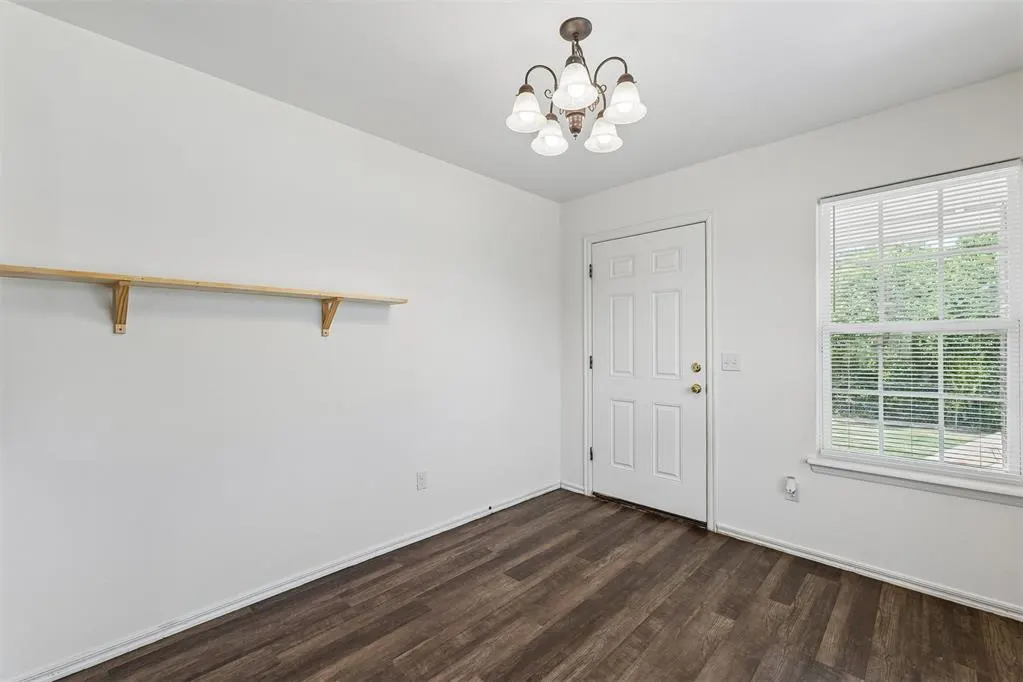 Photo 17 — 637 SW 11th Street, Blanchard, OK 73010