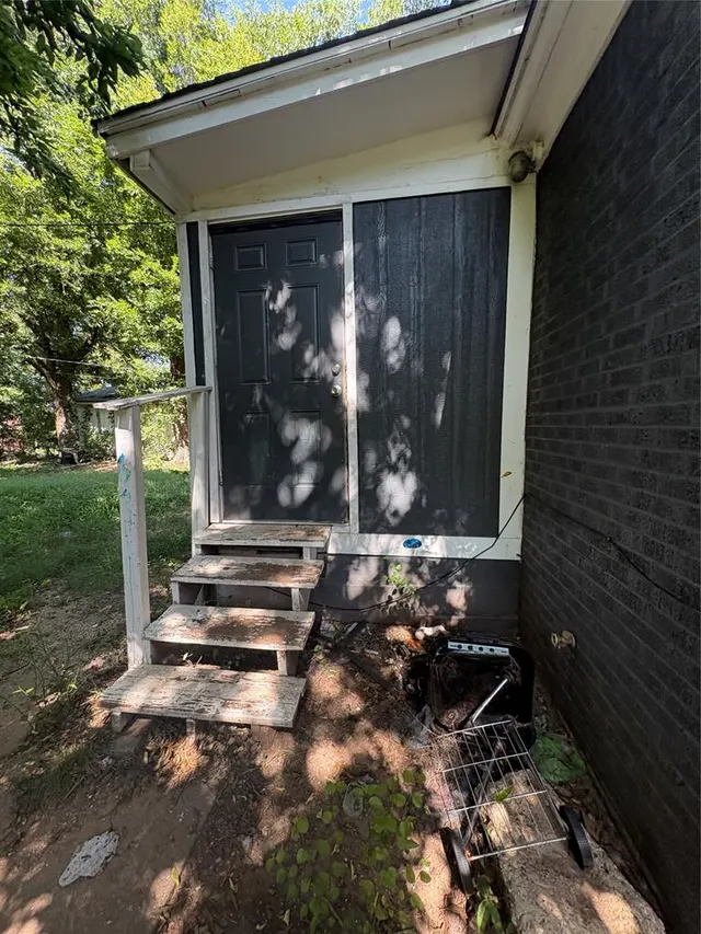 Photo 5 — 2117 NE 17th Street, Oklahoma City, OK 73111