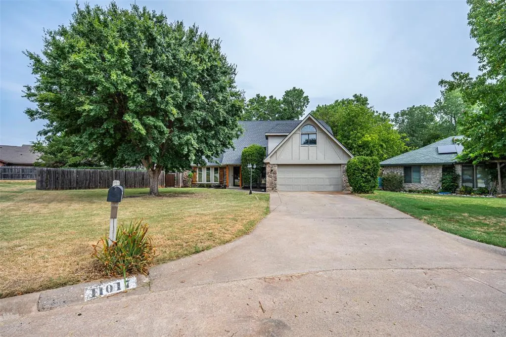 Photo 3 — 11017 Chancellor Court, Yukon, OK 73099