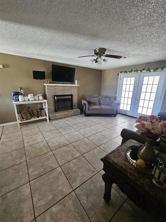 Photo 2 — 2724 SE 46th Street, Oklahoma City, OK 73129