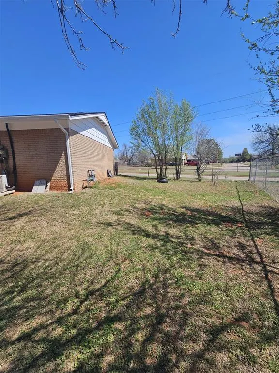 Photo 33 — 2724 SE 46th Street, Oklahoma City, OK 73129