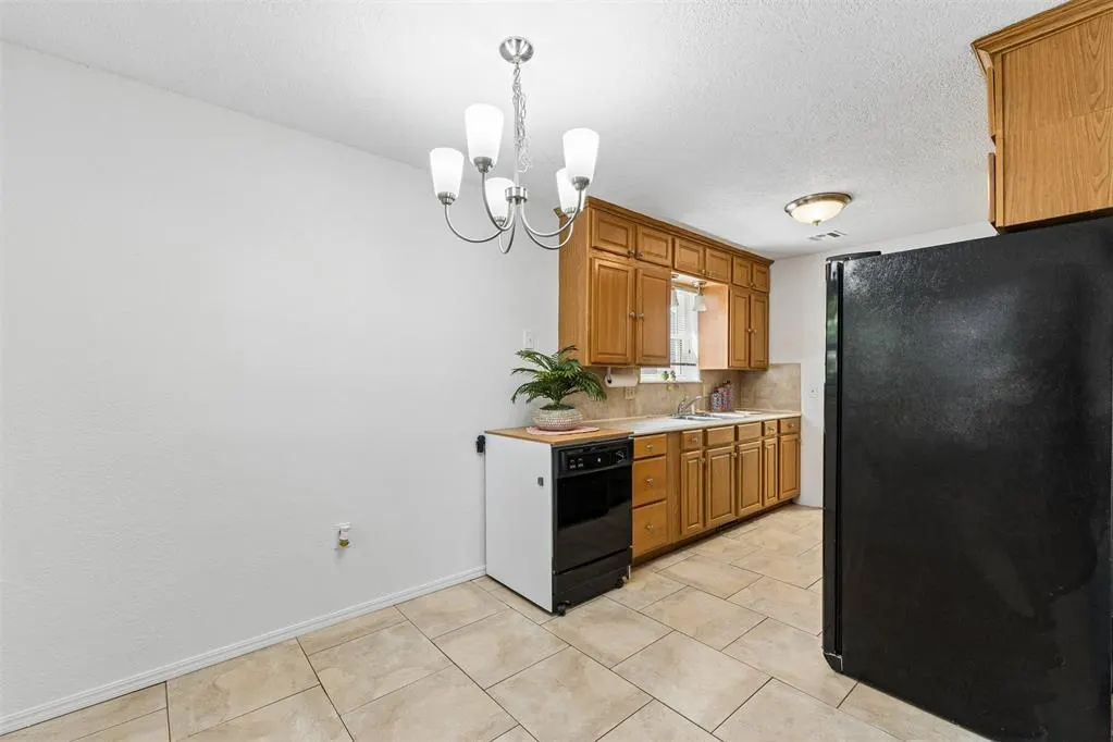 Photo 13 — 708 Willow Ridge Place, Edmond, OK 73003