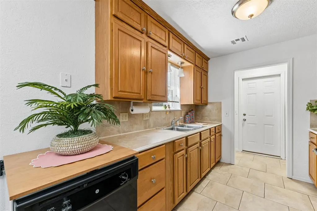 Photo 14 — 708 Willow Ridge Place, Edmond, OK 73003
