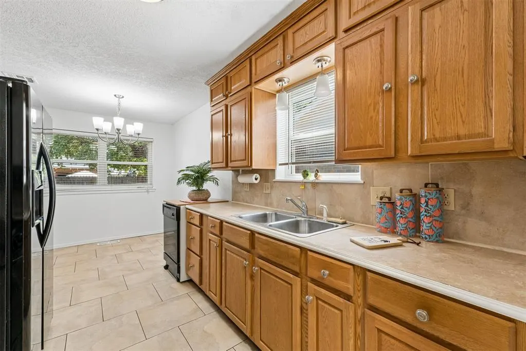 Photo 16 — 708 Willow Ridge Place, Edmond, OK 73003