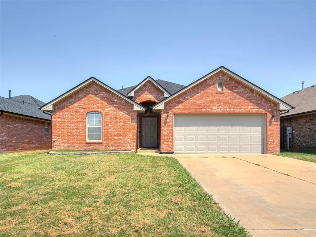 Photo 2 — 725 NW 121st Terrace, Oklahoma City, OK 73114