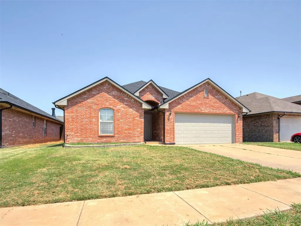 Photo 3 — 725 NW 121st Terrace, Oklahoma City, OK 73114