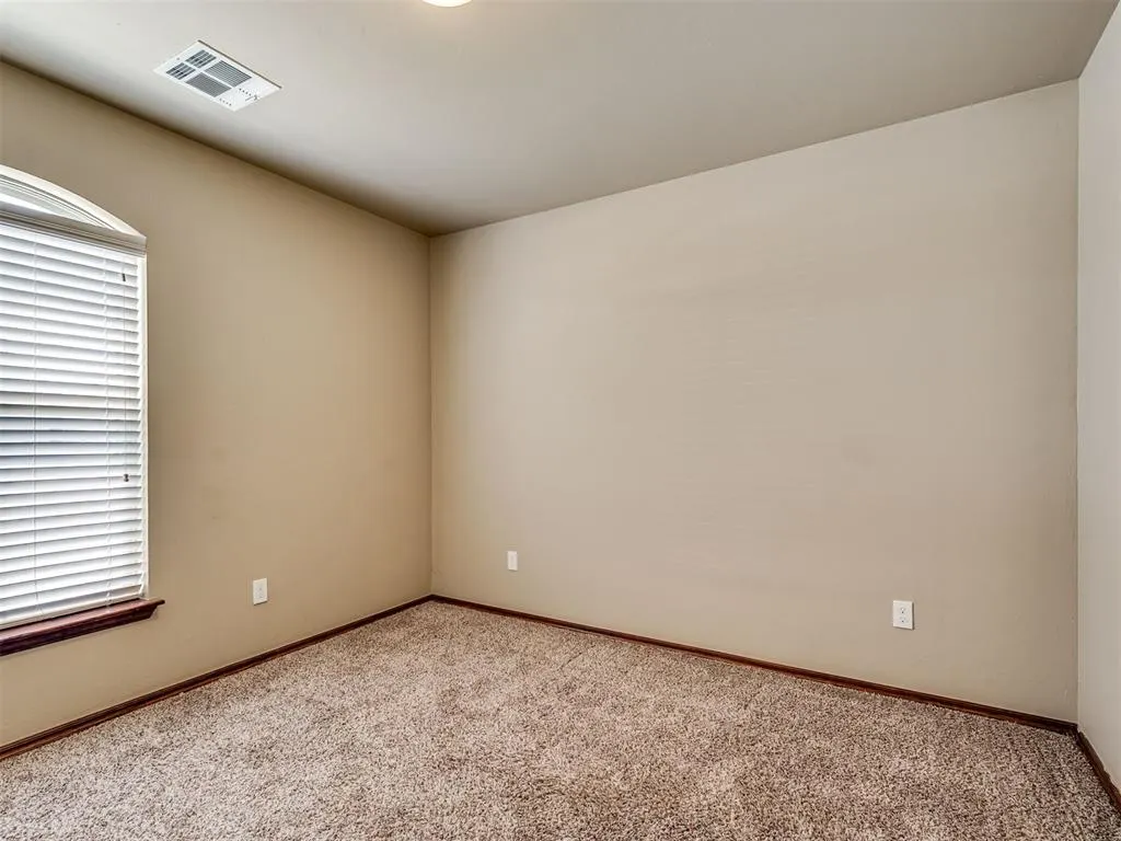 Photo 32 — 725 NW 121st Terrace, Oklahoma City, OK 73114