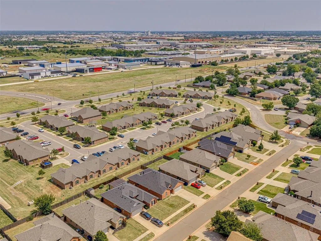 Photo 44 — 725 NW 121st Terrace, Oklahoma City, OK 73114
