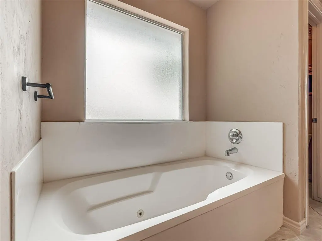 Photo 15 — 2373 Elm Tree Lane, Blanchard, OK 73010