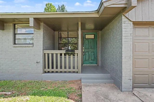Photo 2 — 3416 Hillside Drive, Del City, OK 73115