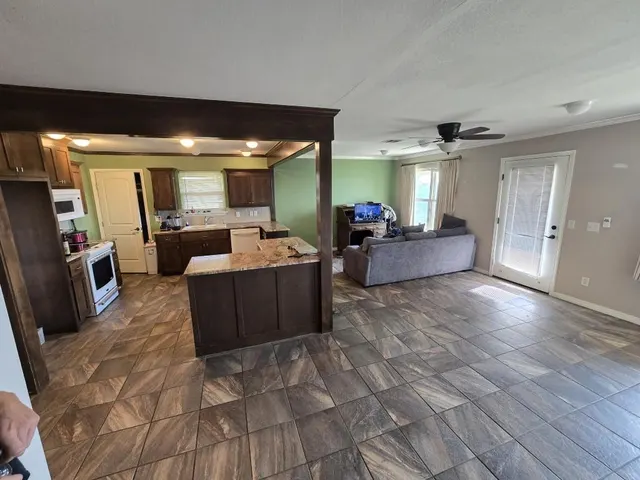 Photo 5 — 33440 W 51st Street, Mannford, OK 74044