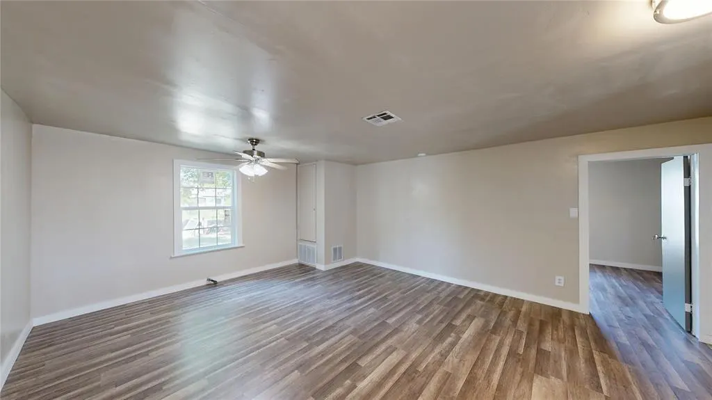 Photo 8 — 1305 NW 7th Avenue, Ardmore, OK 73401