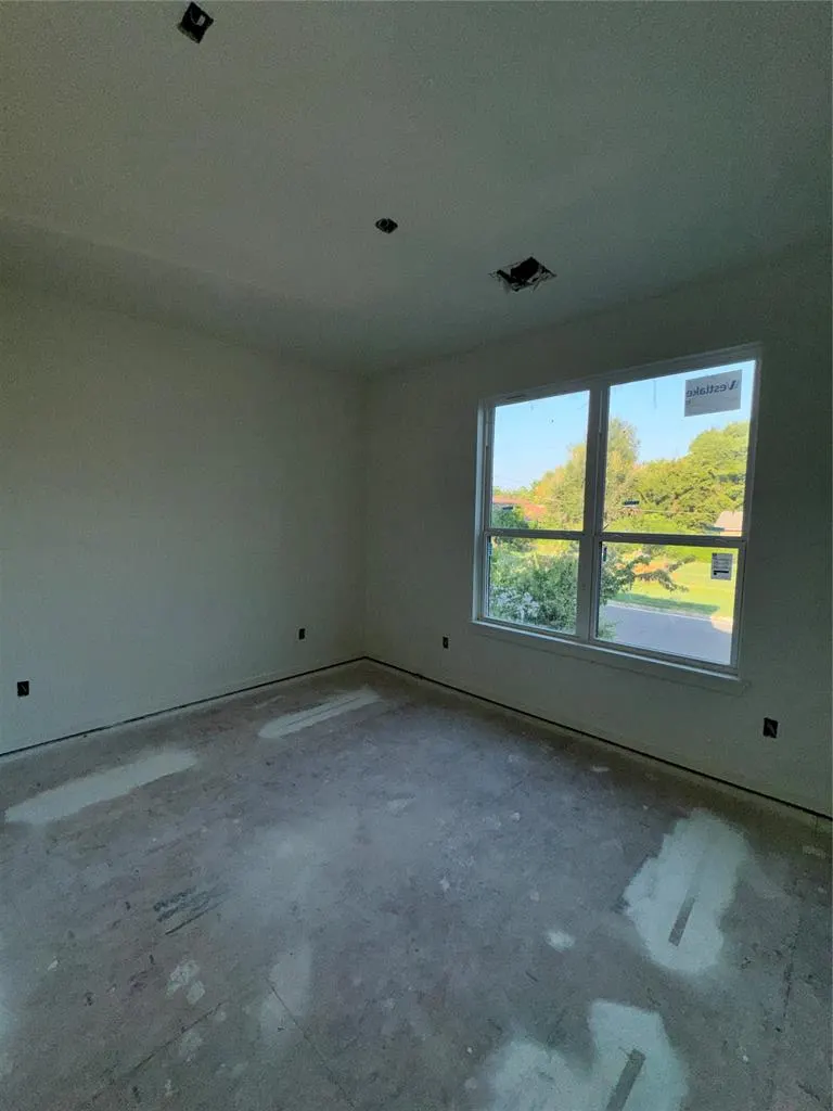 Photo 17 — 1620 N Miramar Boulevard, Oklahoma City, OK 73117