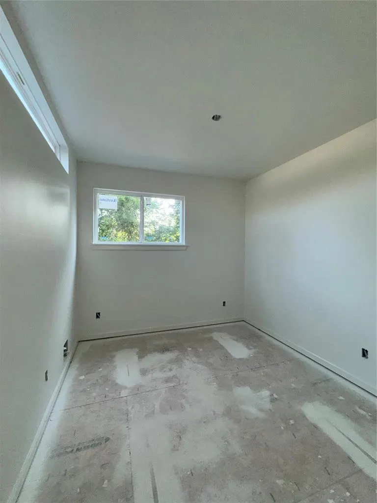 Photo 18 — 1620 N Miramar Boulevard, Oklahoma City, OK 73117