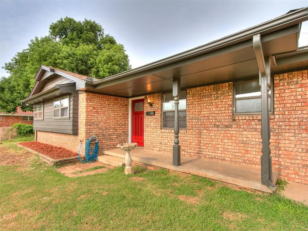 Photo 2 — 3705 N Donna Avenue, Bethany, OK 73008