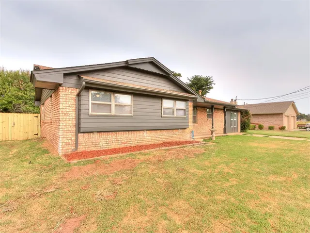 Photo 6 — 3705 N Donna Avenue, Bethany, OK 73008