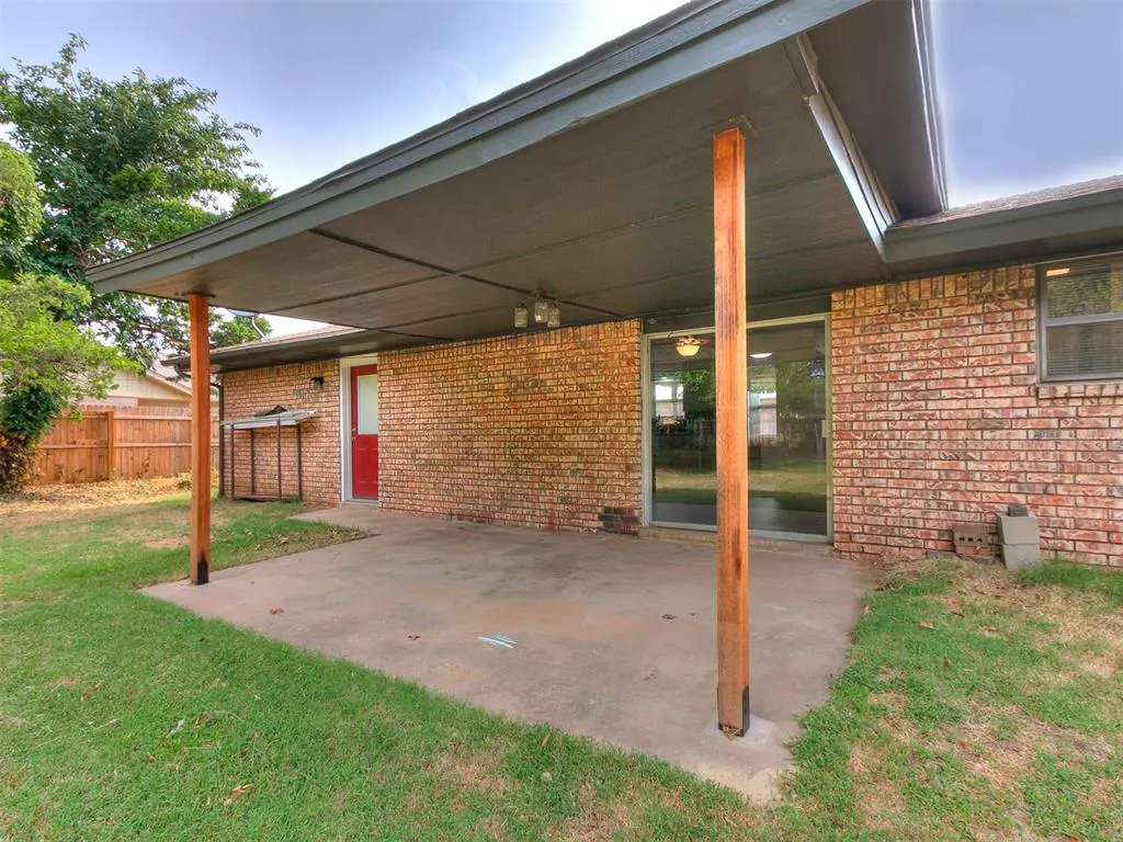 Photo 7 — 3705 N Donna Avenue, Bethany, OK 73008