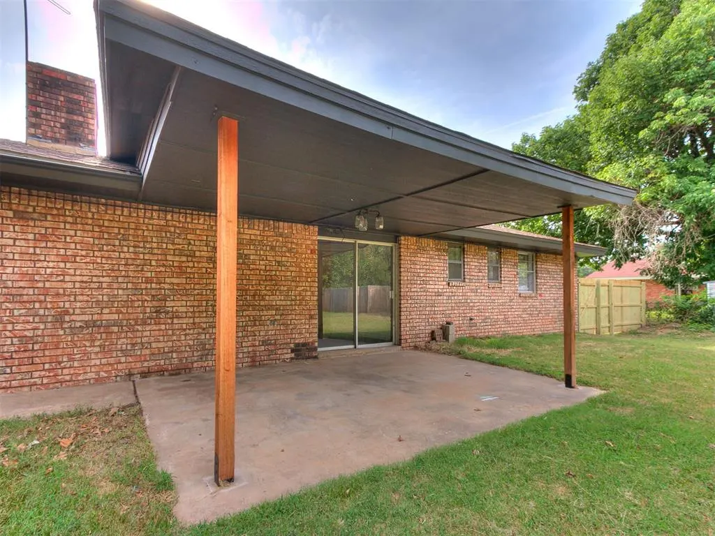 Photo 8 — 3705 N Donna Avenue, Bethany, OK 73008