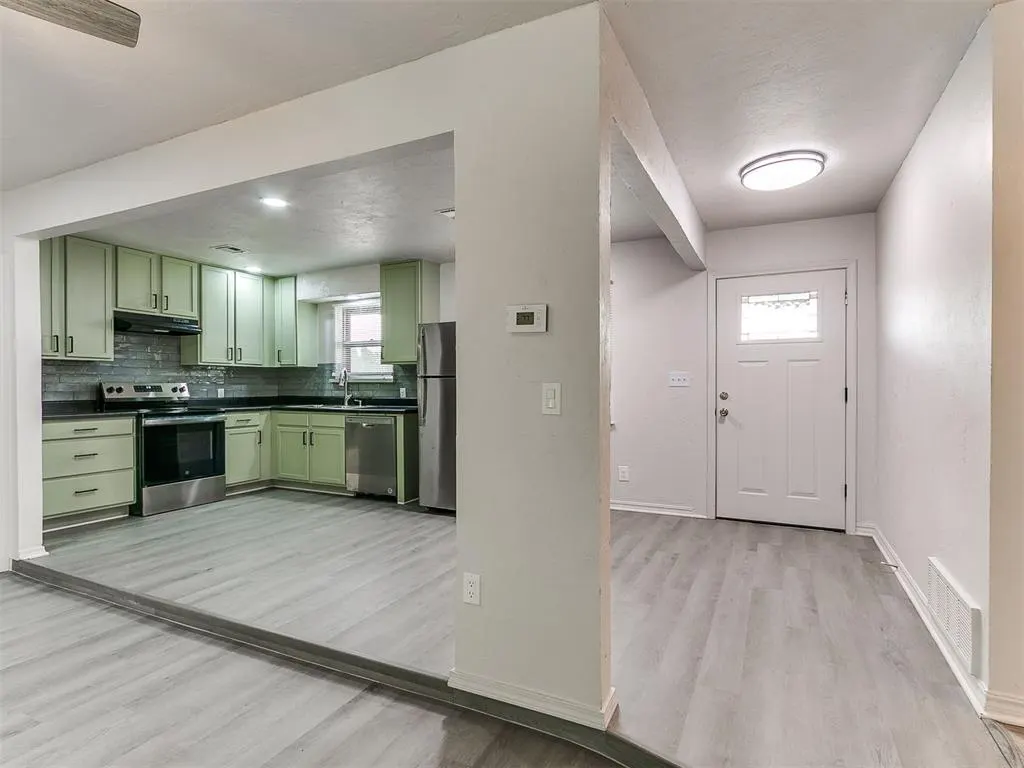 Photo 11 — 3705 N Donna Avenue, Bethany, OK 73008