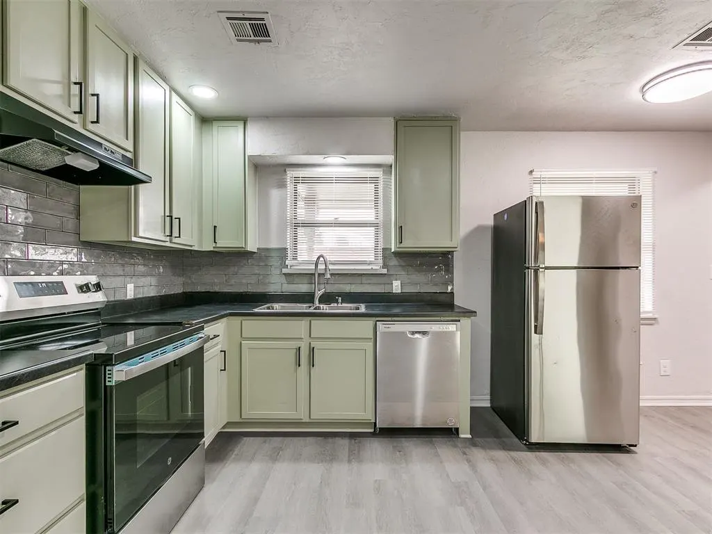 Photo 15 — 3705 N Donna Avenue, Bethany, OK 73008