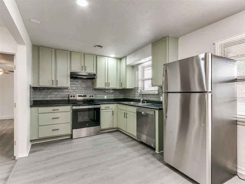 Photo 16 — 3705 N Donna Avenue, Bethany, OK 73008