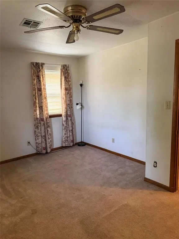 Photo 11 — 1351 Regent Street, Norman, OK 73069
