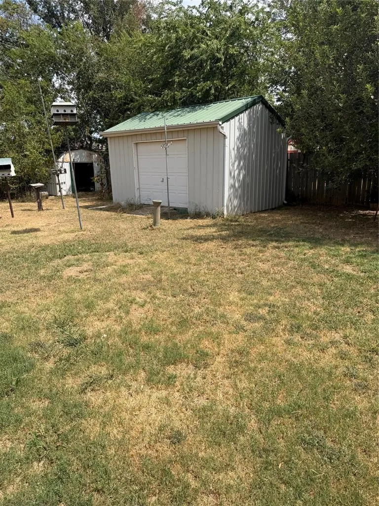 Photo 17 — 1351 Regent Street, Norman, OK 73069