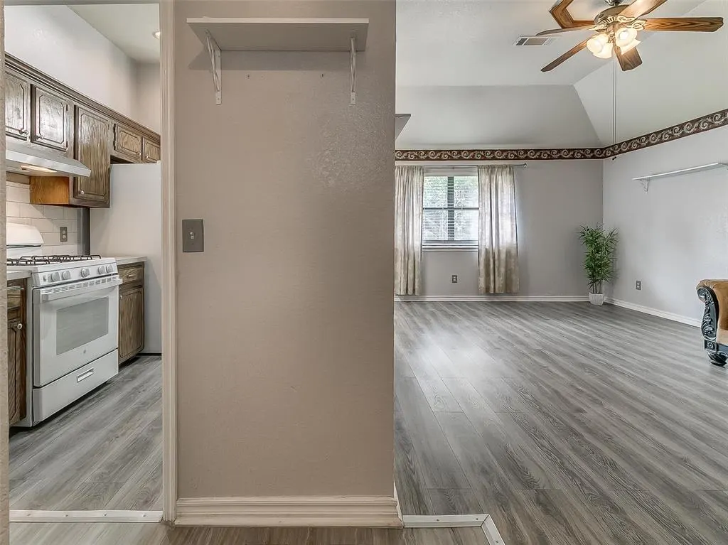 Photo 15 — 8708 E Parkridge Drive, Oklahoma City, OK 73141